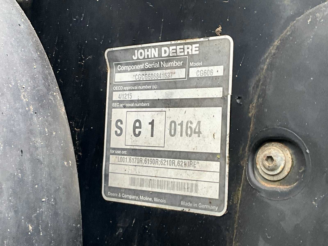 Farm tractor 2015 JOHN DEERE 6210R FOUR WHEEL DRIVE FARM TRACTOR: picture 22