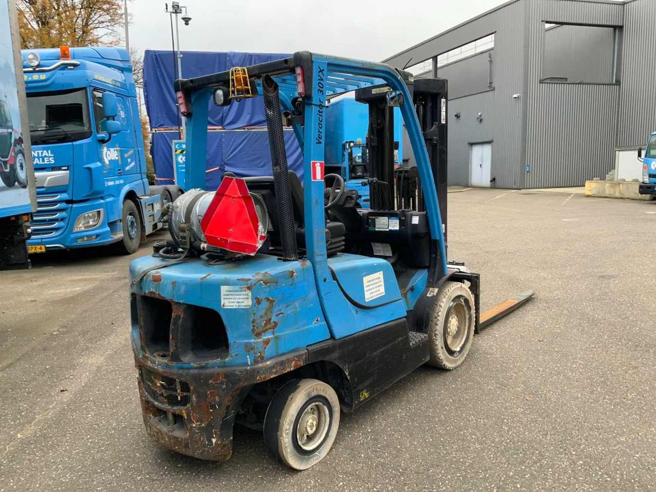 2015 YALE GLP30VX FORKLIFT - Forklift: picture 4 2015 YALE GLP30VX FORKLIFT - Forklift: picture 4