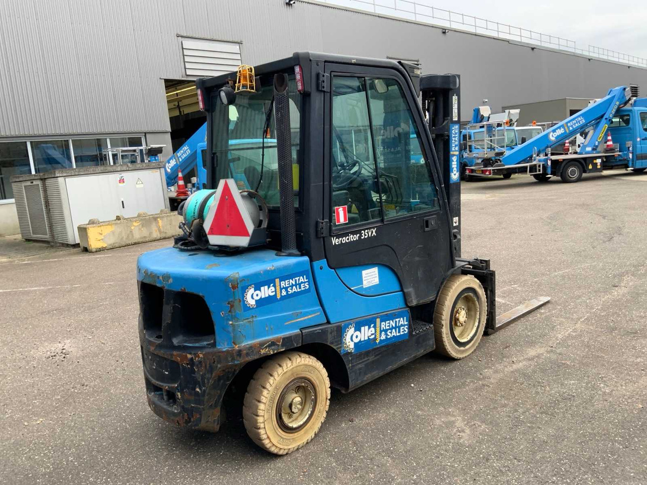 2015 YALE GLP35VX FORKLIFT - Forklift: picture 4 2015 YALE GLP35VX FORKLIFT - Forklift: picture 4