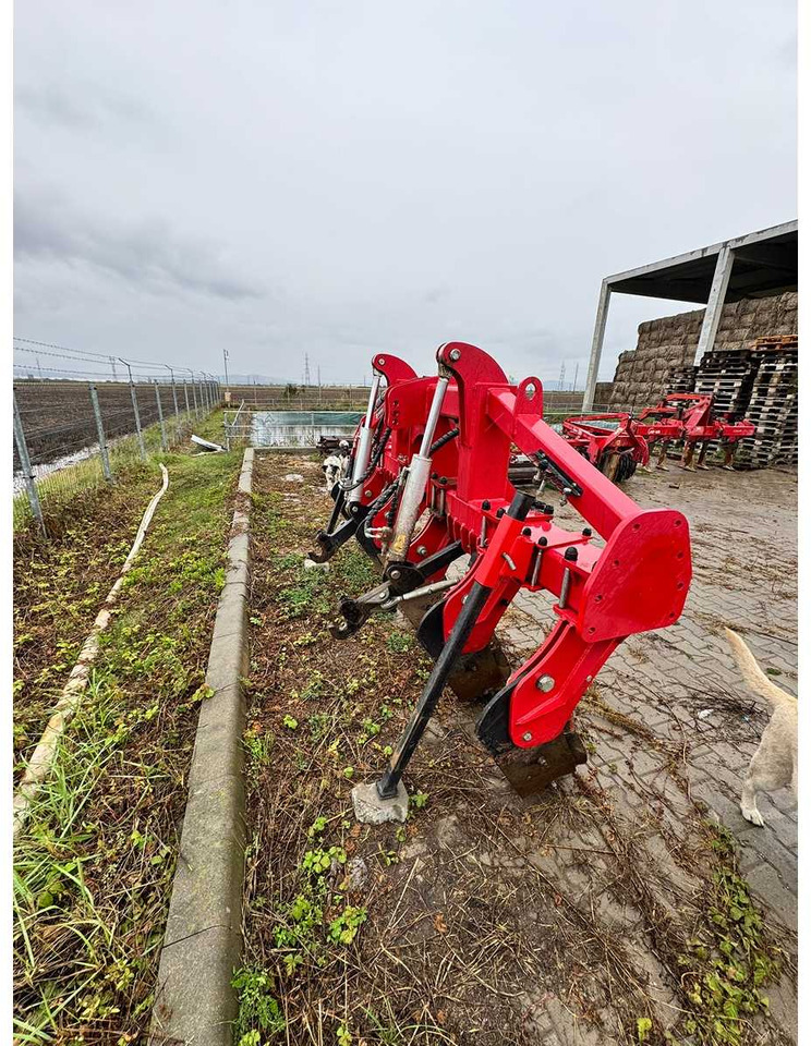 AWEMAK Mamut GB30.6 - Subsoiler: picture 3 AWEMAK Mamut GB30.6 - Subsoiler: picture 3