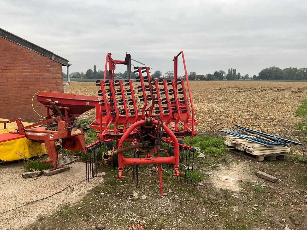 Kuhn GA4501GM - Agricultural machinery: picture 2 Kuhn GA4501GM - Agricultural machinery: picture 2