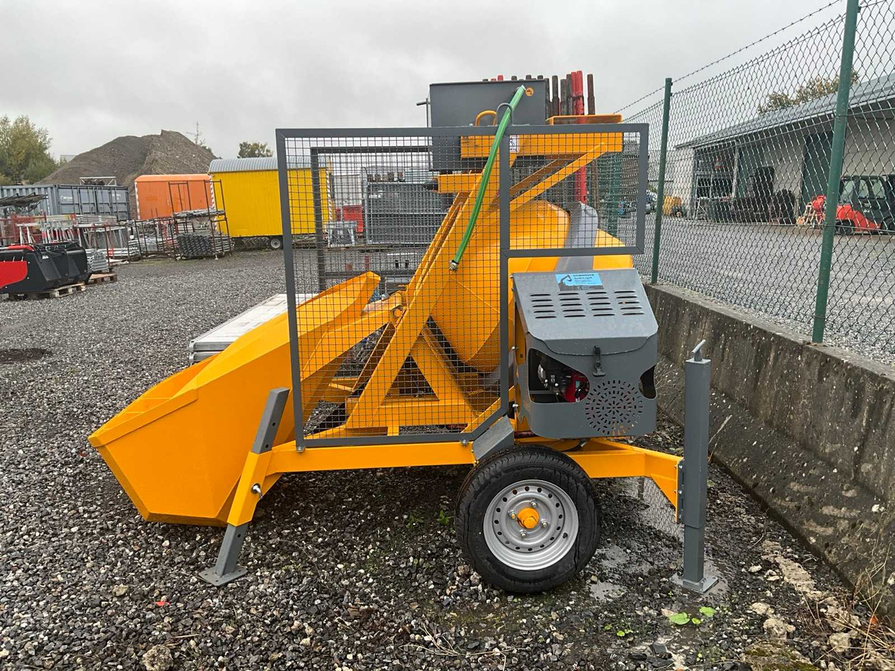 Altrad RB500H - Concrete mixer truck: picture 2 Altrad RB500H - Concrete mixer truck: picture 2