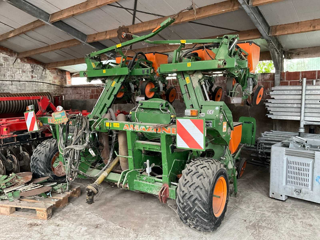 Amazone ED602-K - Precision sowing machine: picture 1 Amazone ED602-K - Precision sowing machine: picture 1