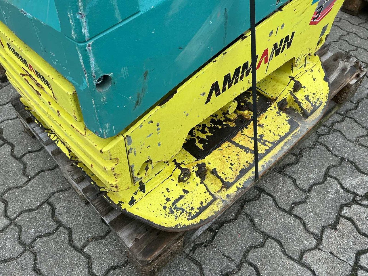 Vibratory plate Ammann APH 6530: picture 8