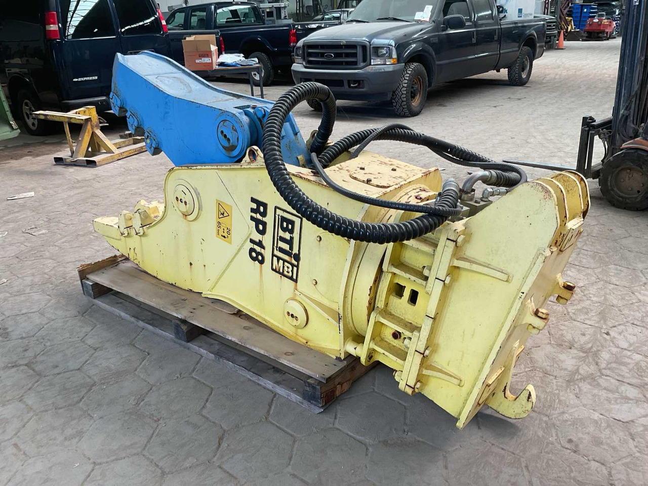 Mantovanibenne Volvo S1 - Attachment for Construction machinery: picture 3 Mantovanibenne Volvo S1 - Attachment for Construction machinery: picture 3