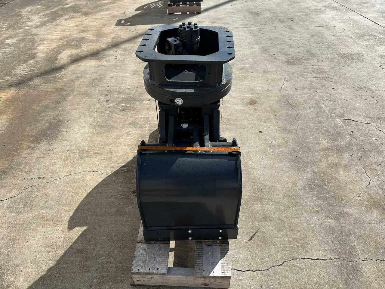 Mustang GRP150CH - Attachment for Construction machinery: picture 3 Mustang GRP150CH - Attachment for Construction machinery: picture 3