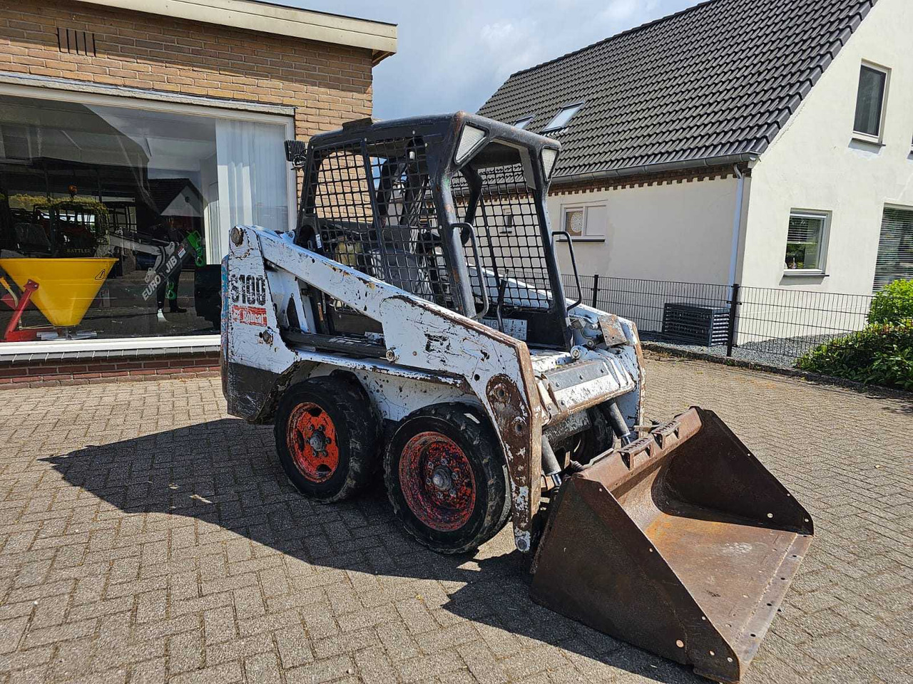 Mini excavator Bobcat S100: picture 7