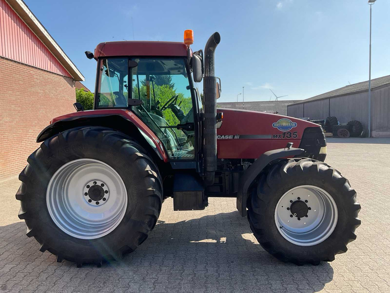 Case IH MX 135 - Farm tractor: picture 5 Case IH MX 135 - Farm tractor: picture 5