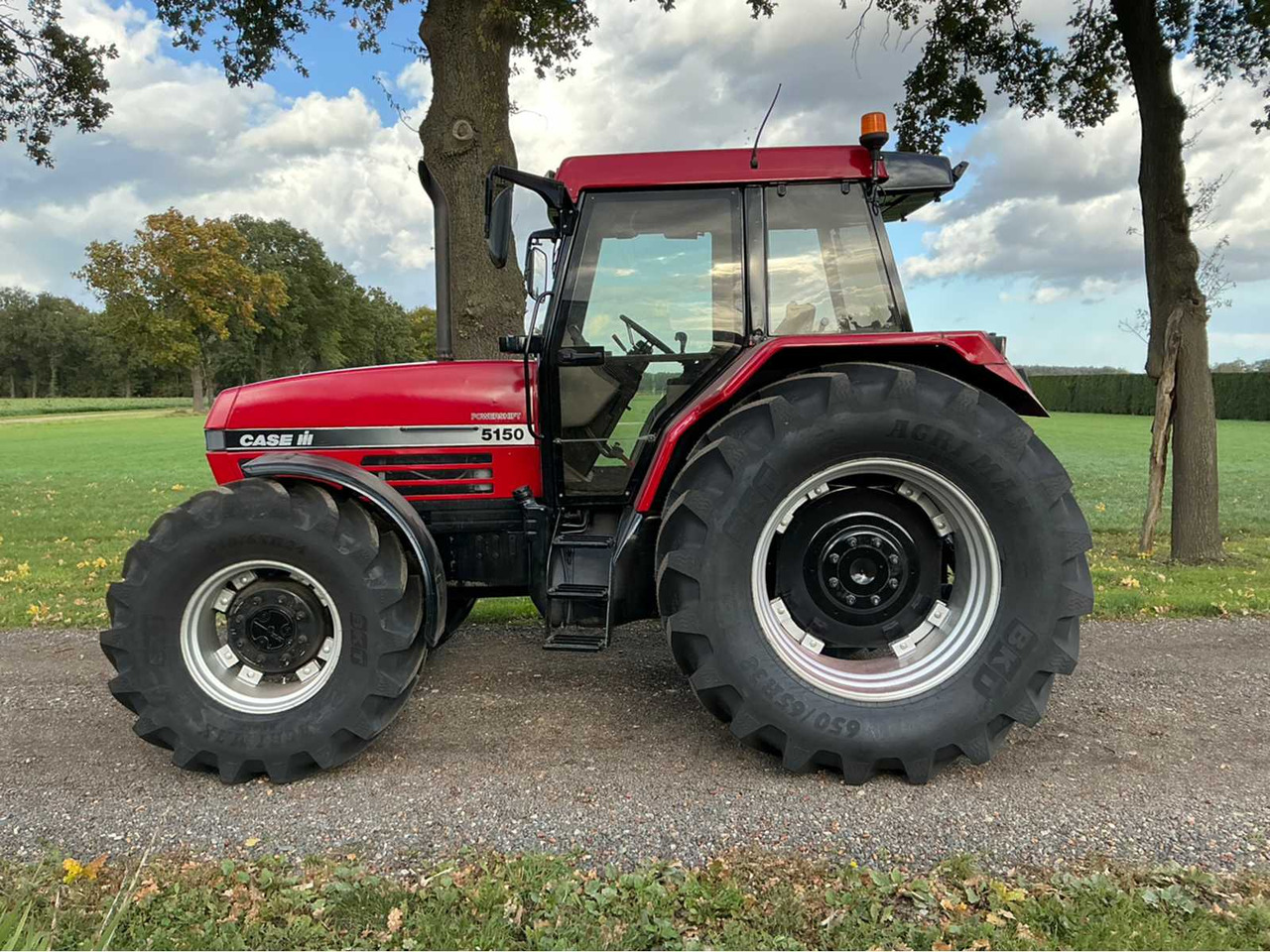 Case IH Maxxum 5150 - Farm tractor: picture 2 Case IH Maxxum 5150 - Farm tractor: picture 2