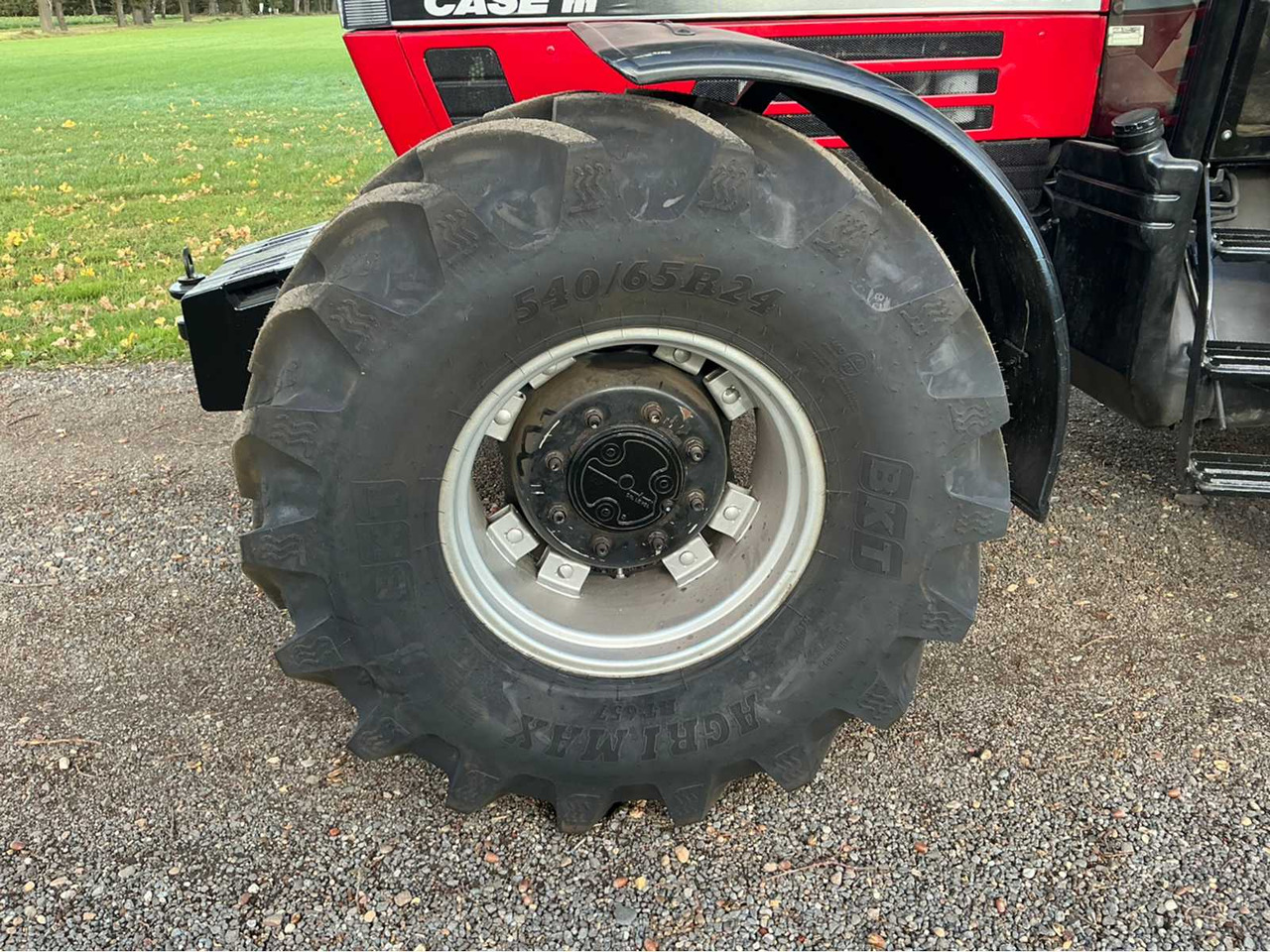 Farm tractor Case IH Maxxum 5150: picture 18 Farm tractor Case IH Maxxum 5150: picture 18