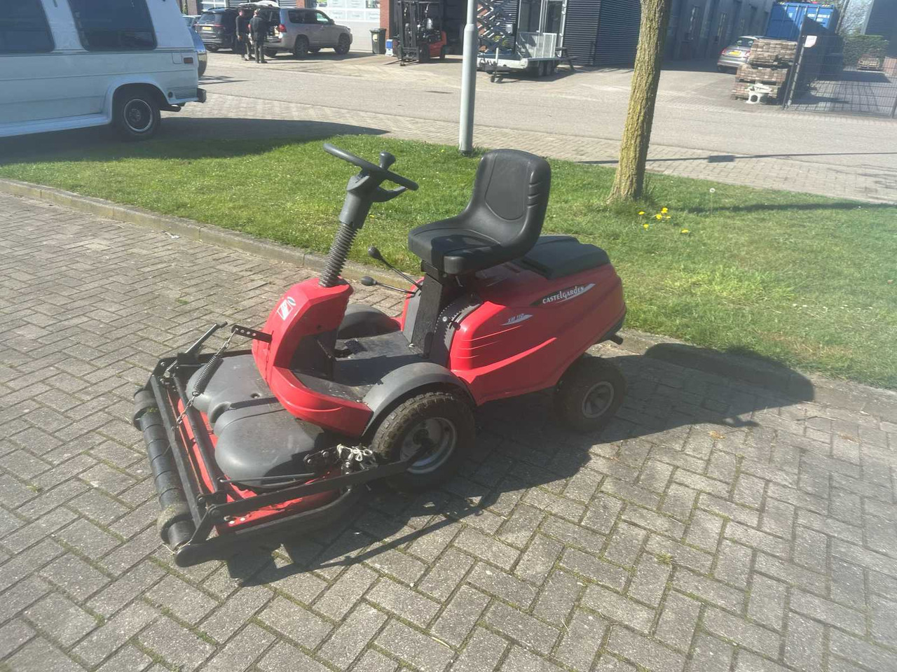 Castelgarden Xm 110 - Garden mower: picture 2 Castelgarden Xm 110 - Garden mower: picture 2
