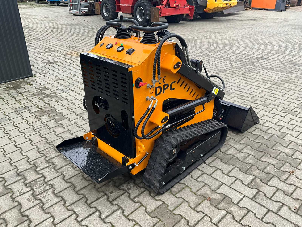 Skid steer loader DPC HT-320: picture 7