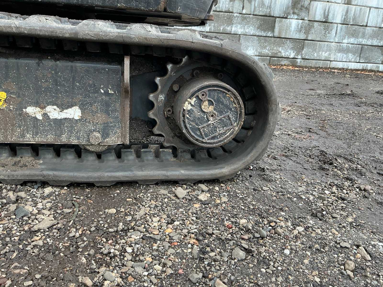 Mini excavator Doosan DX17Z: picture 10