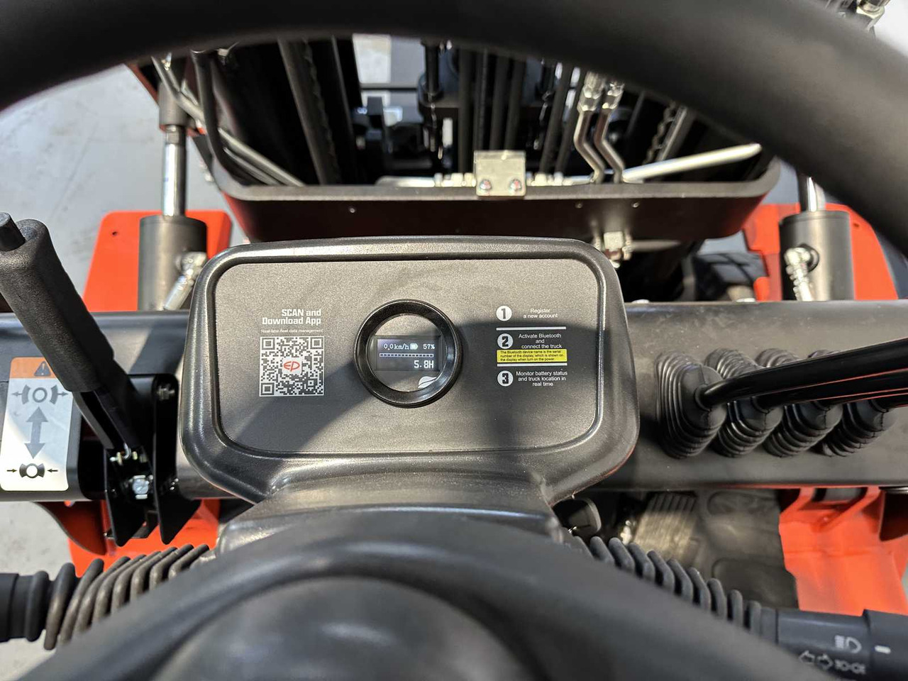 Forklift EP - EFL 252 X - FORK POSITIONER, SIDESHIFT, TRIPLEX, FORKLIFT 2025: picture 8 Forklift EP - EFL 252 X - FORK POSITIONER, SIDESHIFT, TRIPLEX, FORKLIFT 2025: picture 8