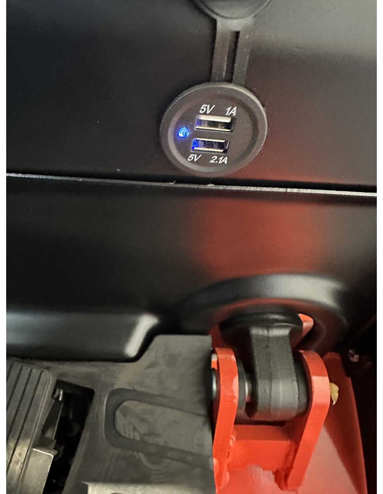 Forklift EP - EFL 252 X - FORK POSITIONER, SIDESHIFT, TRIPLEX, FORKLIFT 2025: picture 23 Forklift EP - EFL 252 X - FORK POSITIONER, SIDESHIFT, TRIPLEX, FORKLIFT 2025: picture 23