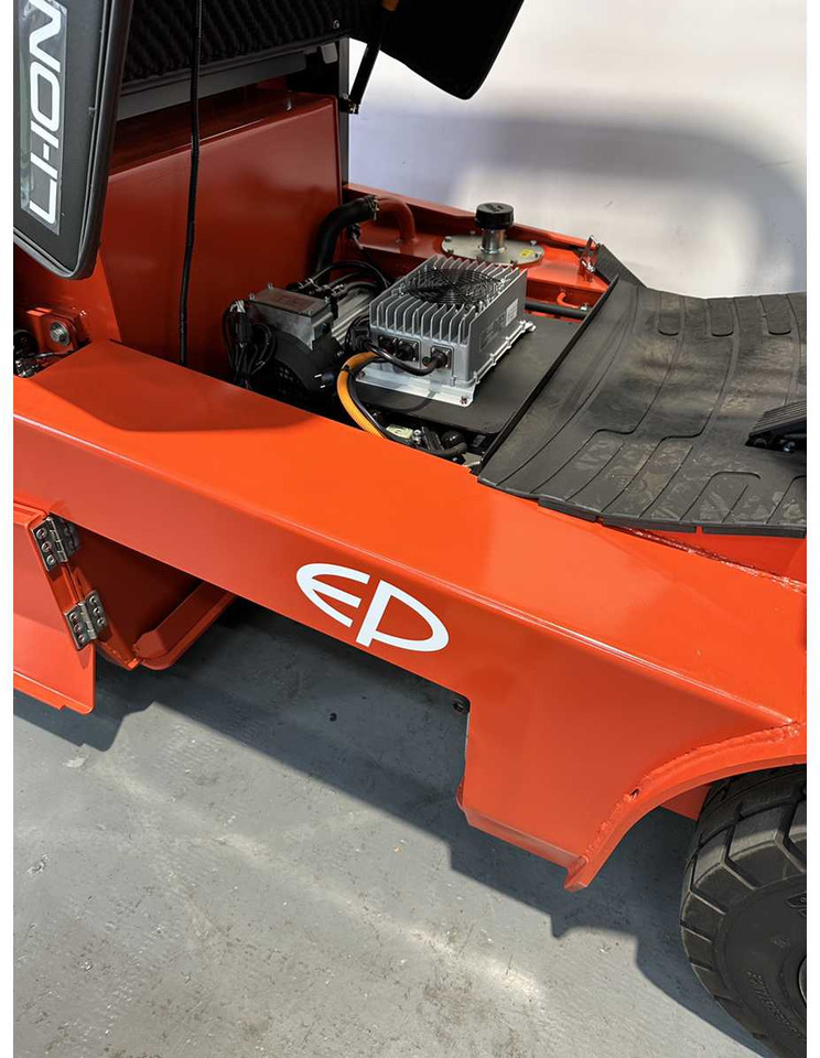 Forklift EP - EFL 252 X - FORK POSITIONER, SIDESHIFT, TRIPLEX, FORKLIFT 2025: picture 10 Forklift EP - EFL 252 X - FORK POSITIONER, SIDESHIFT, TRIPLEX, FORKLIFT 2025: picture 10