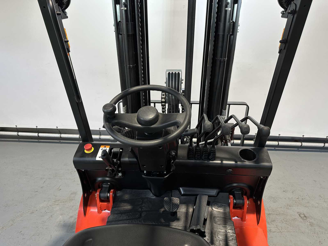 Forklift EP - EFL 252 X - FORK POSITIONER, SIDESHIFT, TRIPLEX, FORKLIFT 2025: picture 13 Forklift EP - EFL 252 X - FORK POSITIONER, SIDESHIFT, TRIPLEX, FORKLIFT 2025: picture 13