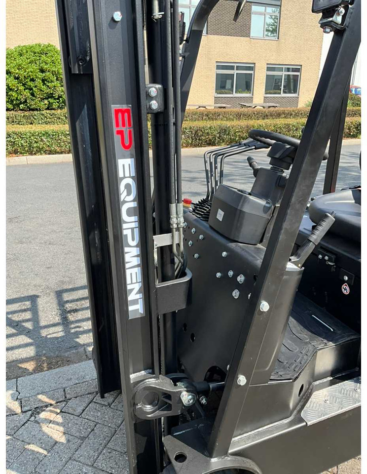 Forklift EP EFS 151 - 4.35 METER TRIPLEX, LI-ION, FREE-LIFT, SIDE-SHIFT - FORKLIFT: picture 16