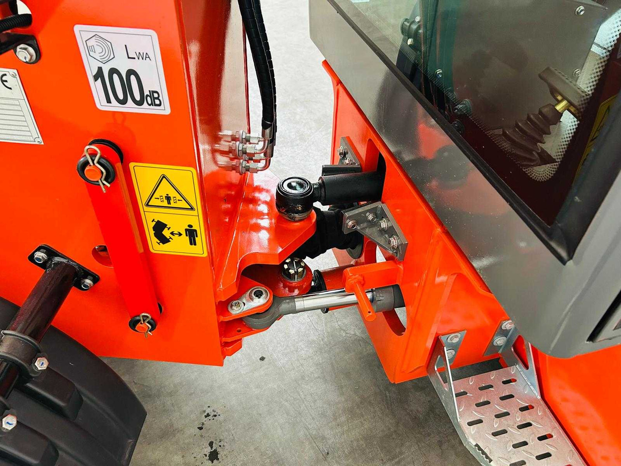 Wheel loader EVERUN - 2025 - ER1000 - TELESCOPIC ARTICULATED WHEEL LOADER KUBOTA EURO5: picture 11 Wheel loader EVERUN - 2025 - ER1000 - TELESCOPIC ARTICULATED WHEEL LOADER KUBOTA EURO5: picture 11