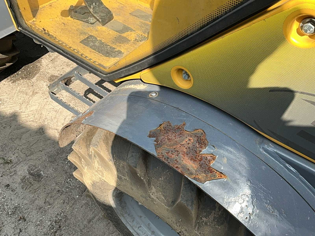Wheel loader Eurotrac 8207W121CS: picture 21