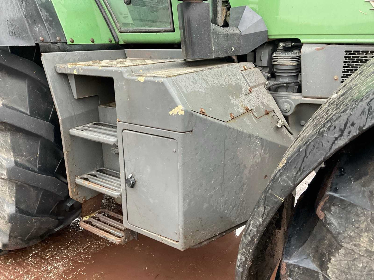 Farm tractor FENDT 818 VARIO TMS ALL-WHEEL DRIVE AGRICULTURAL TRACTOR: picture 19