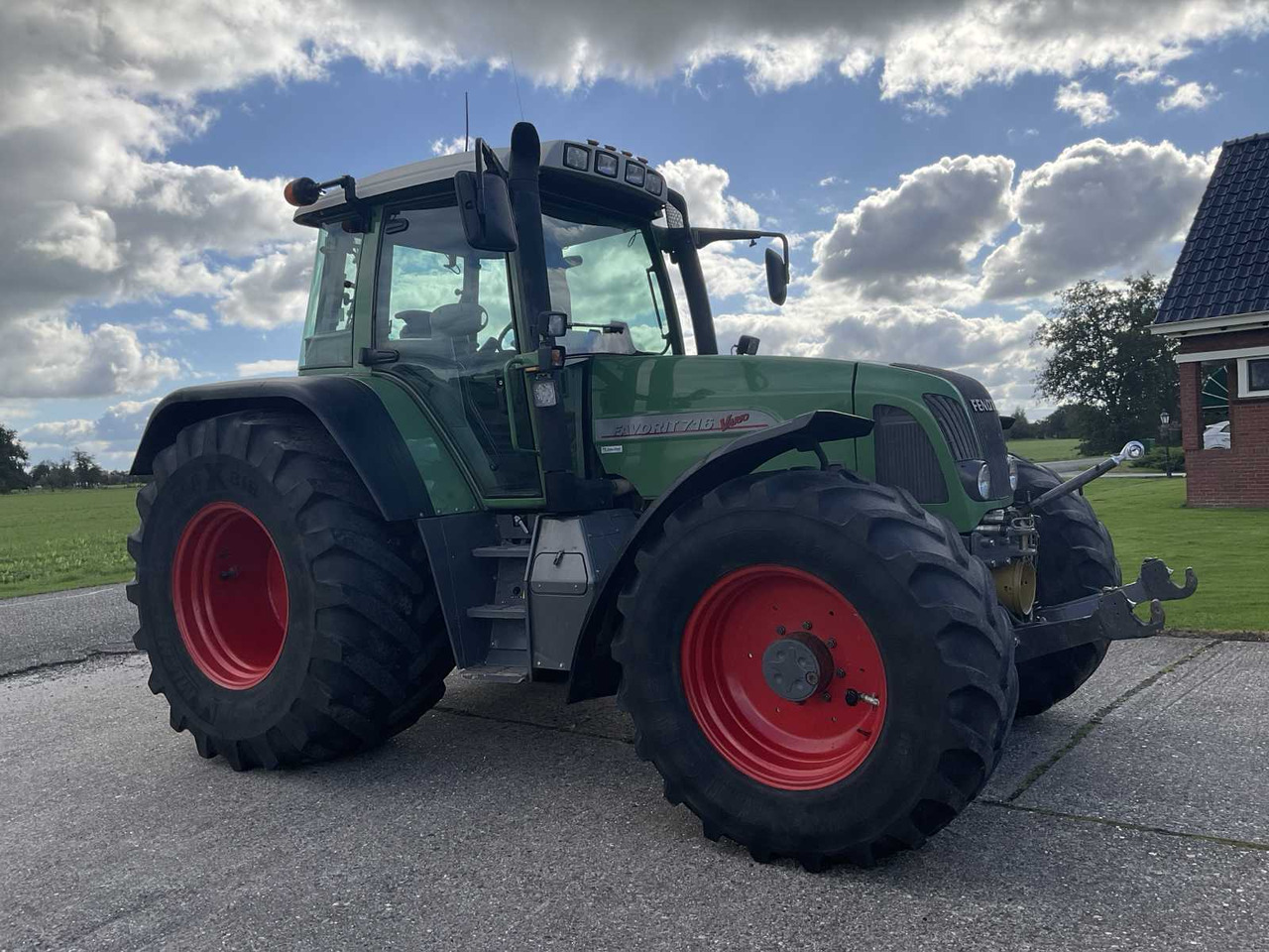 Fendt Vario 716 - Farm tractor: picture 4 Fendt Vario 716 - Farm tractor: picture 4