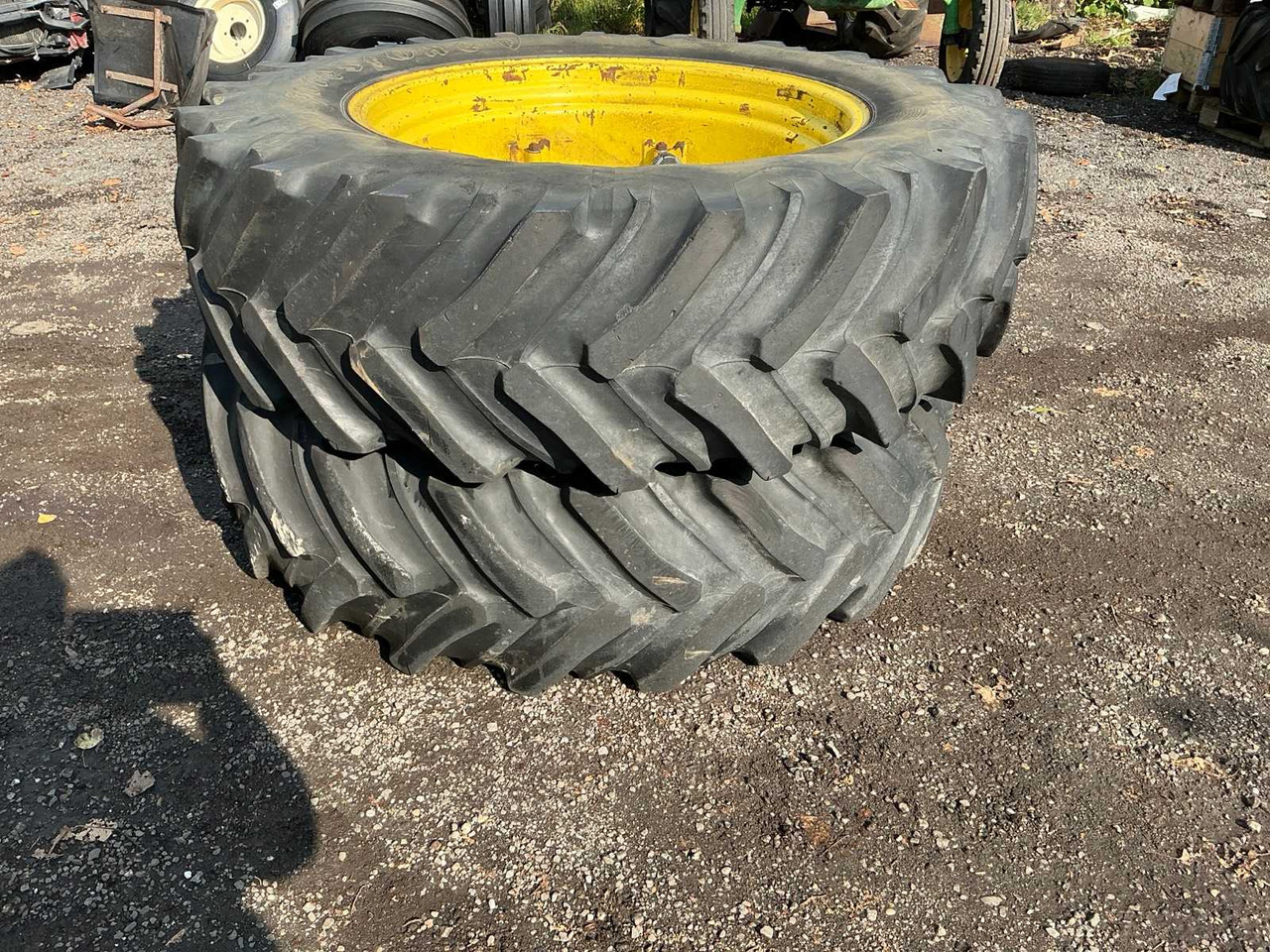 Firestone Radial 7000 - Wheels and tires for Farm tractor: picture 1 Firestone Radial 7000 - Wheels and tires for Farm tractor: picture 1