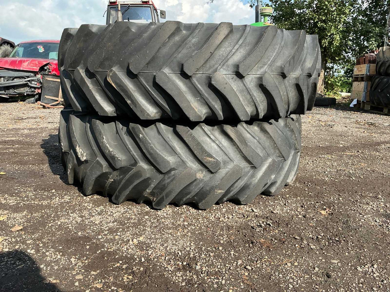 Firestone Radial 7000 - Wheels and tires for Farm tractor: picture 2 Firestone Radial 7000 - Wheels and tires for Farm tractor: picture 2