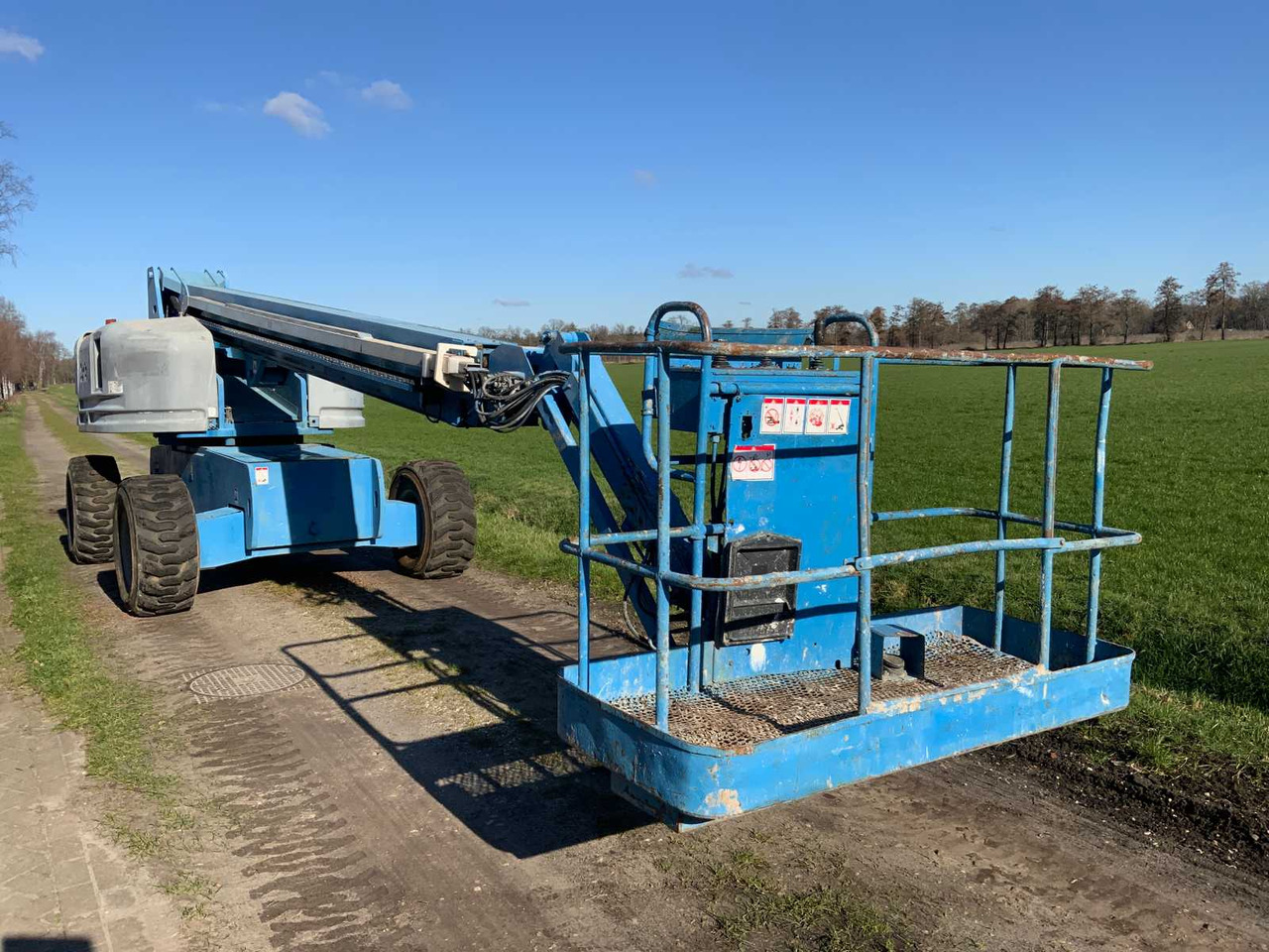 Genie S-65 4WD - Aerial platform: picture 3 Genie S-65 4WD - Aerial platform: picture 3