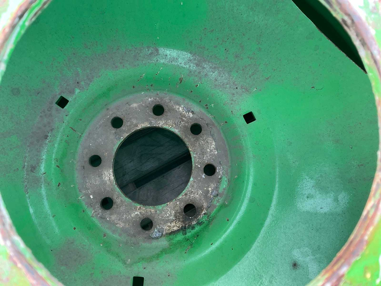 Wheels and tires for Farm tractor Good Year Super Traction Radial: picture 10