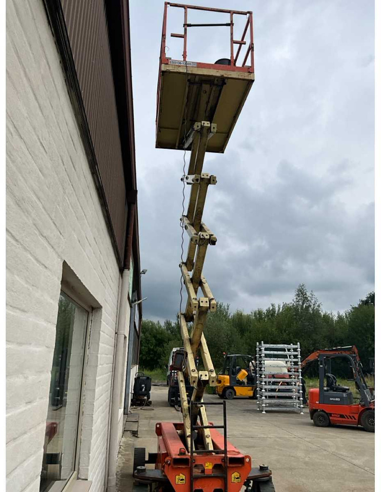 HOLLAND LIFT HL11816 SCISSOR LIFT AERIAL PLATFORM - Aerial platform: picture 3 HOLLAND LIFT HL11816 SCISSOR LIFT AERIAL PLATFORM - Aerial platform: picture 3