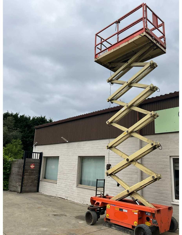 HOLLAND LIFT HL11816 SCISSOR LIFT AERIAL PLATFORM - Aerial platform: picture 2 HOLLAND LIFT HL11816 SCISSOR LIFT AERIAL PLATFORM - Aerial platform: picture 2