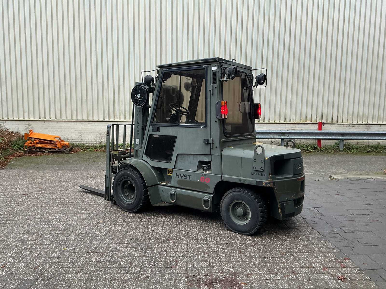 HYSTER - H60XM - FORKLIFT TRUCKS - 2001 - Forklift: picture 3 HYSTER - H60XM - FORKLIFT TRUCKS - 2001 - Forklift: picture 3