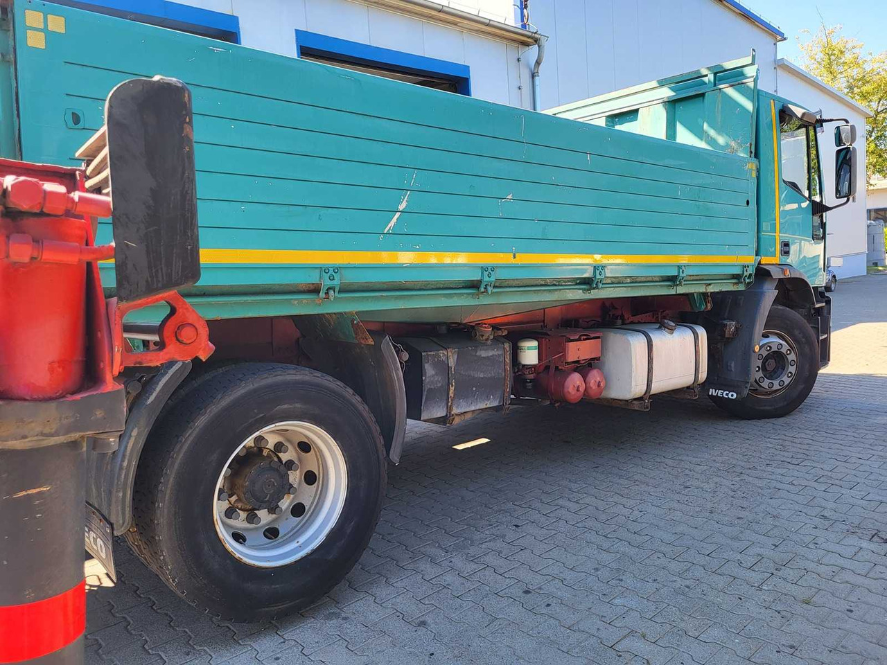 Iveco / Palfinger EUROTECH 180/PK13000 - Dumper: picture 4 Iveco / Palfinger EUROTECH 180/PK13000 - Dumper: picture 4