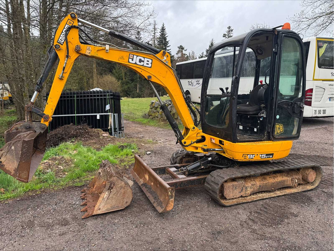 JCB - 2015 - 8025 - MINI EXCAVATOR - Mini excavator: picture 2 JCB - 2015 - 8025 - MINI EXCAVATOR - Mini excavator: picture 2