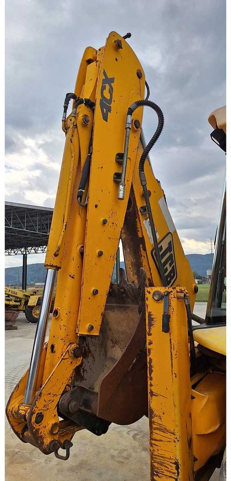 JCB BACKHOE LOADER - Backhoe loader: picture 2 JCB BACKHOE LOADER - Backhoe loader: picture 2