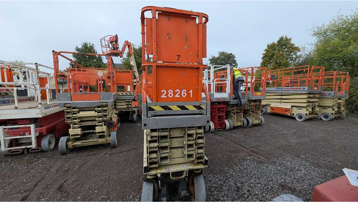 JLG - 2630ES - AERIAL WORK PLATFORMS (NO. 28261) - 2004 - Aerial platform: picture 1 JLG - 2630ES - AERIAL WORK PLATFORMS (NO. 28261) - 2004 - Aerial platform: picture 1