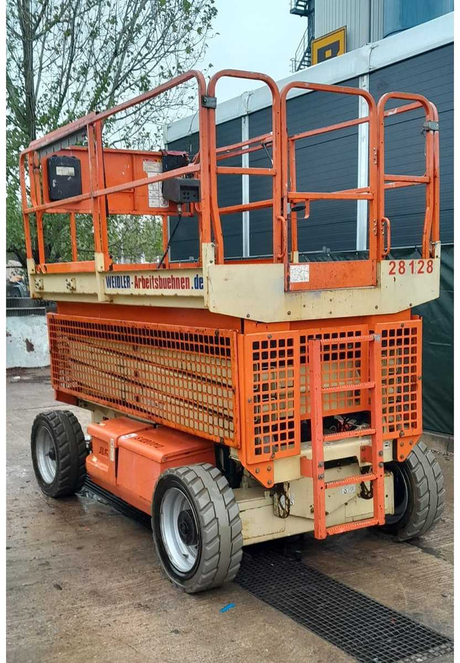 JLG - 3369LE - AERIAL WORK PLATFORMS (NO. 28128) - 2004 - Aerial platform: picture 4 JLG - 3369LE - AERIAL WORK PLATFORMS (NO. 28128) - 2004 - Aerial platform: picture 4