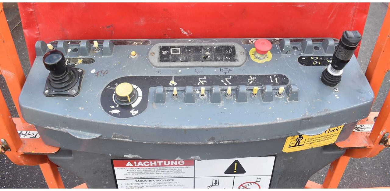 JLG E400AJPn - Aerial platform: picture 3 JLG E400AJPn - Aerial platform: picture 3