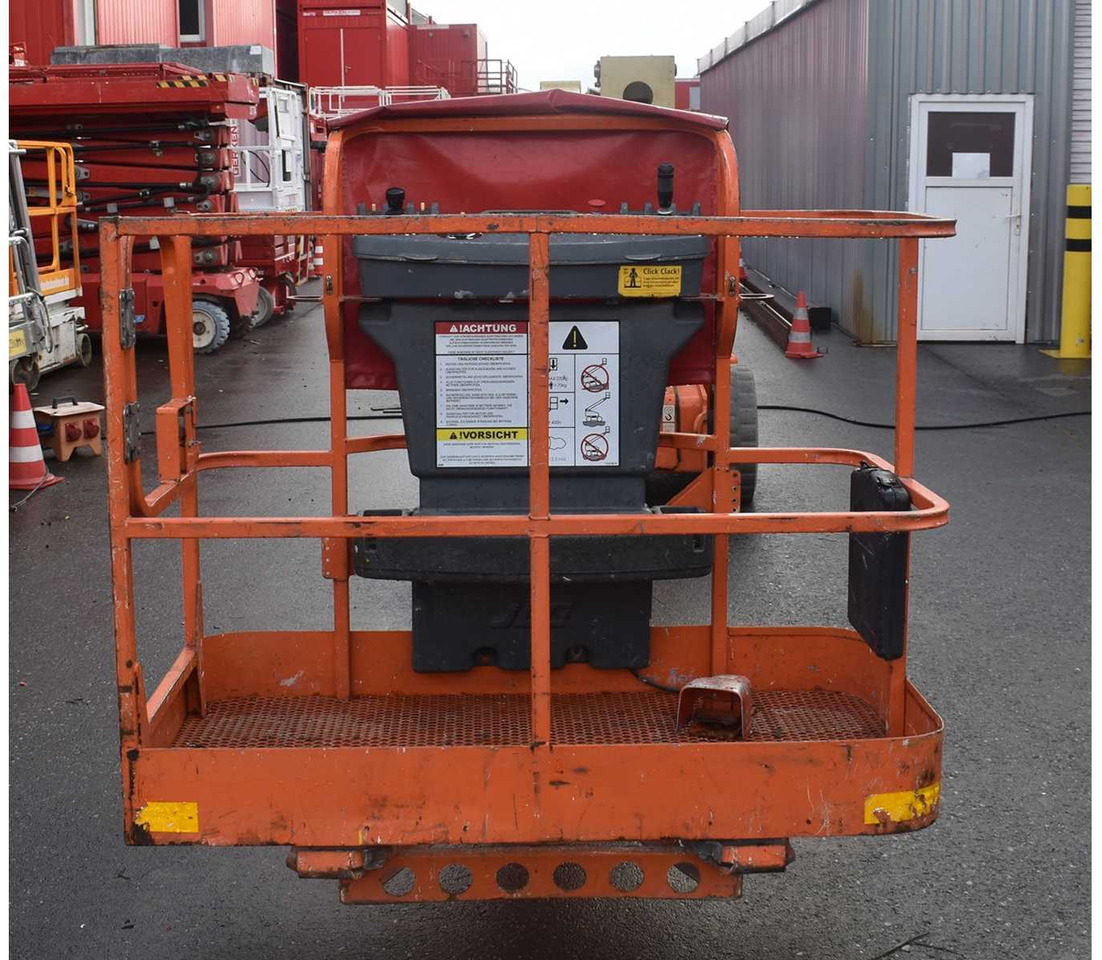 JLG E400AJPn - Aerial platform: picture 2 JLG E400AJPn - Aerial platform: picture 2
