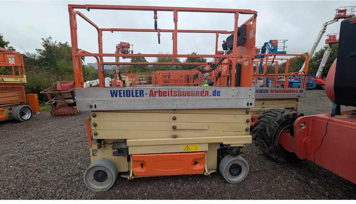 JLG JLG - 2630ES - AERIAL WORK PLATFORMS (NO. 28262) - 2006 - Aerial platform: picture 1 JLG JLG - 2630ES - AERIAL WORK PLATFORMS (NO. 28262) - 2006 - Aerial platform: picture 1