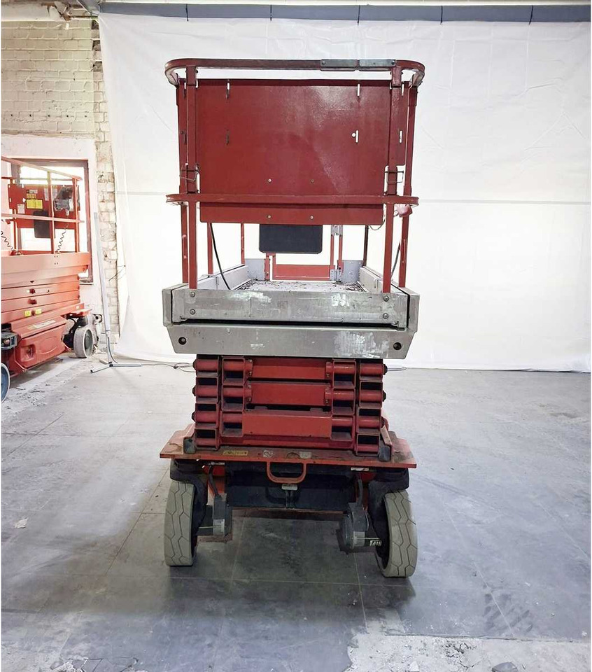 JLG JLG - 3246ES - AERIAL WORK PLATFORMS (NO. 1895) - 2006 - Aerial platform: picture 2 JLG JLG - 3246ES - AERIAL WORK PLATFORMS (NO. 1895) - 2006 - Aerial platform: picture 2