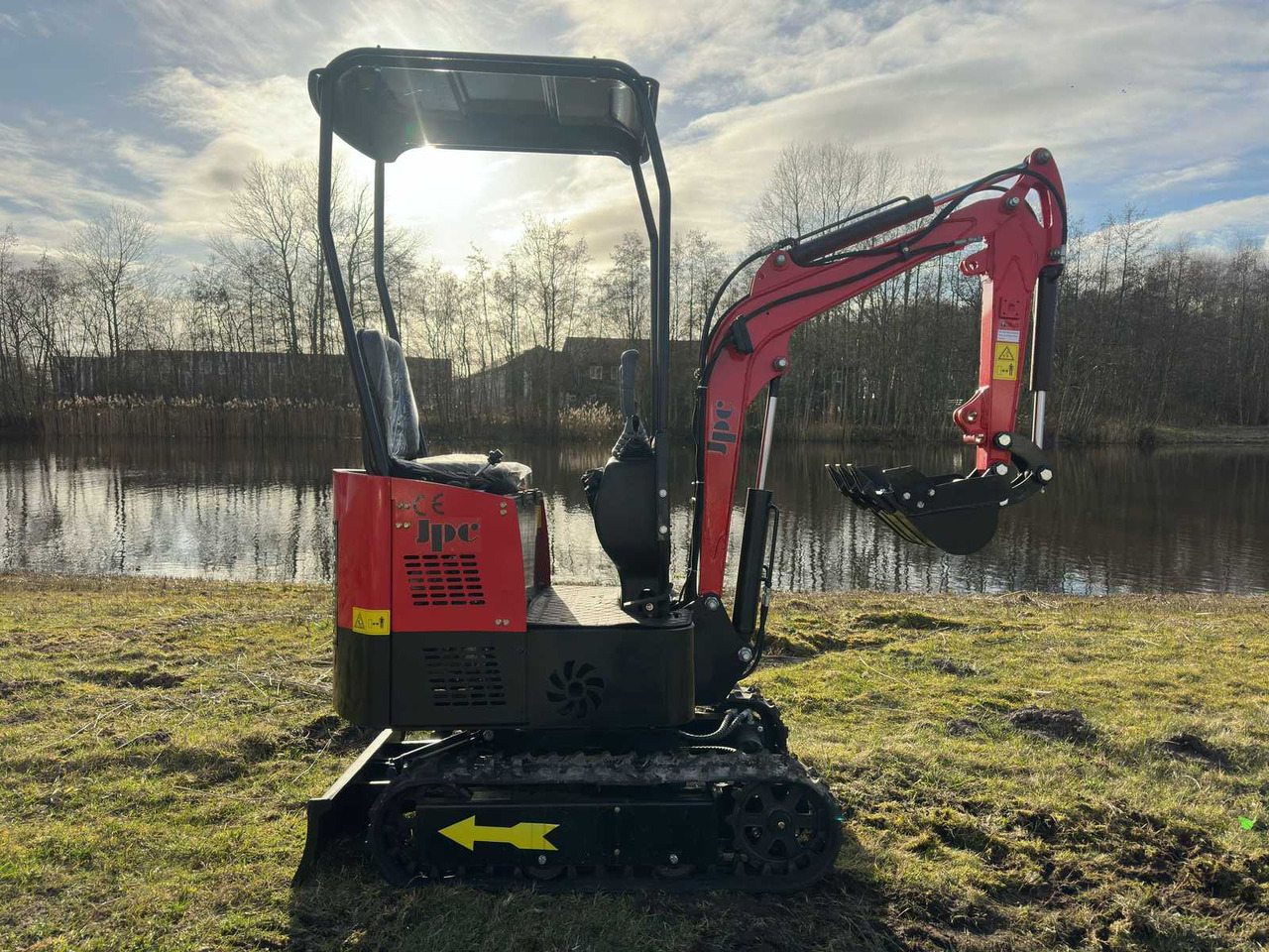 Mini excavator JPC HT12: picture 6