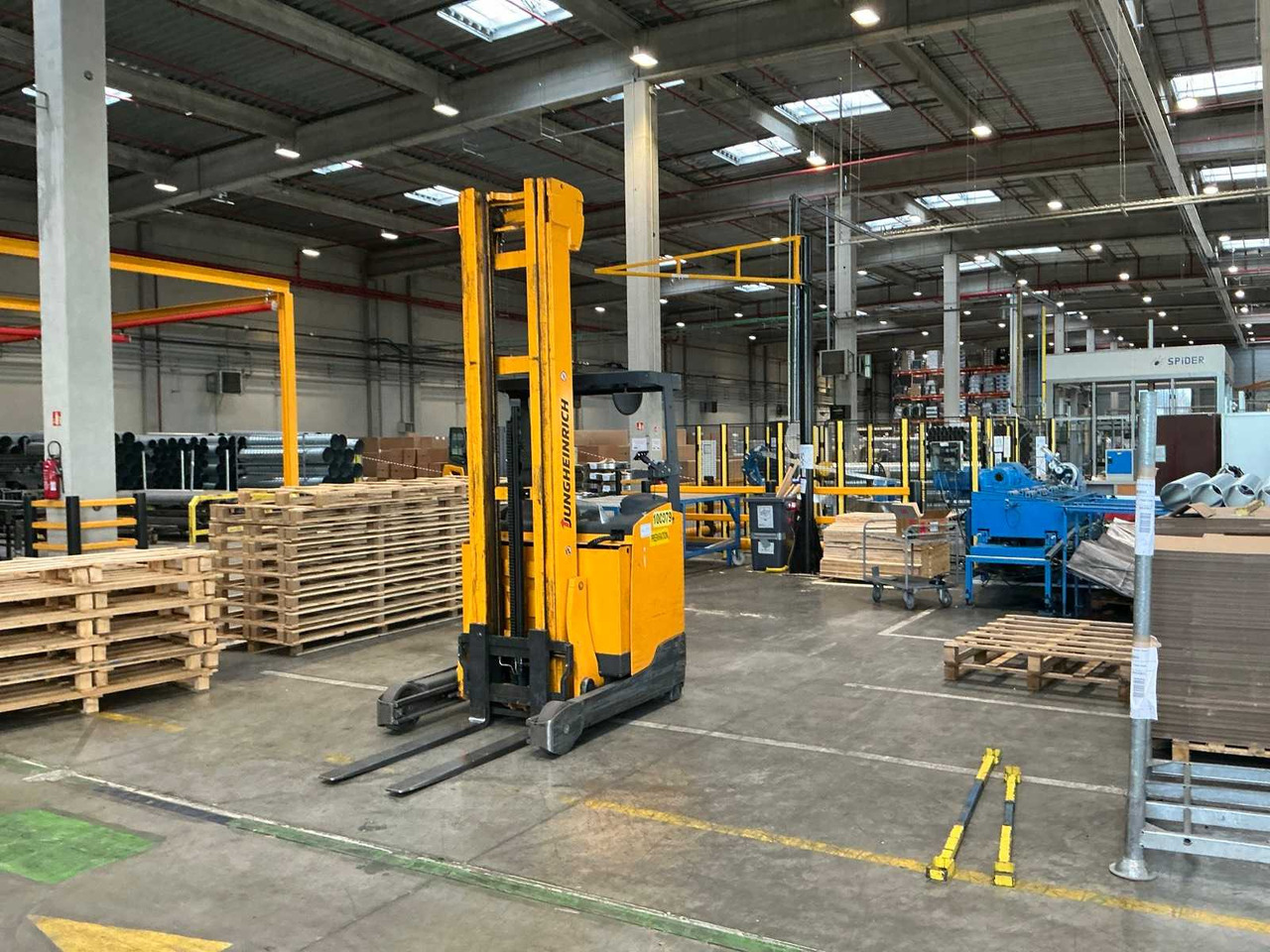 JUNGHEINRICH - 2014 - ETV214 - FORKLIFT - Forklift: picture 1 JUNGHEINRICH - 2014 - ETV214 - FORKLIFT - Forklift: picture 1