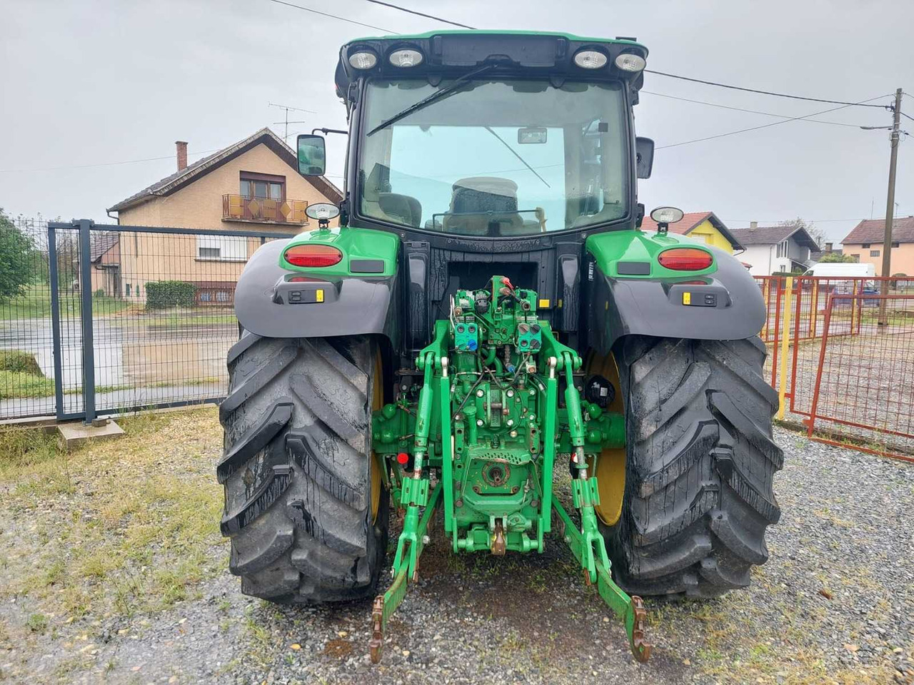 John Deere 6150R - Farm tractor: picture 4 John Deere 6150R - Farm tractor: picture 4