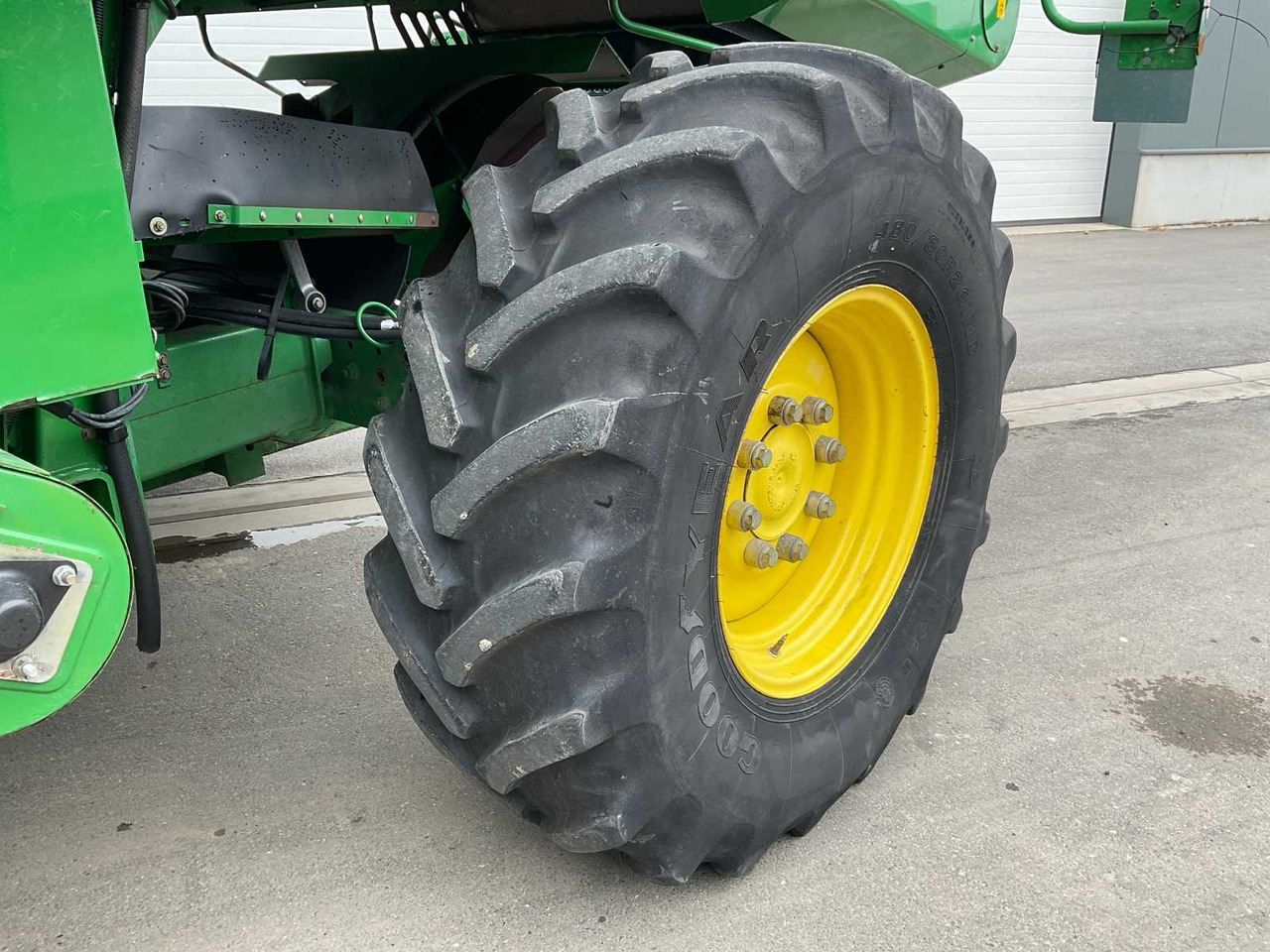 Combine harvester John Deere T670: picture 20 Combine harvester John Deere T670: picture 20
