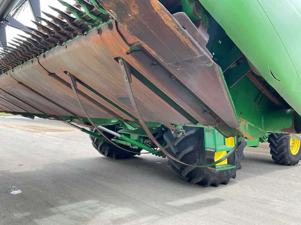 Combine harvester John Deere T670: picture 17 Combine harvester John Deere T670: picture 17