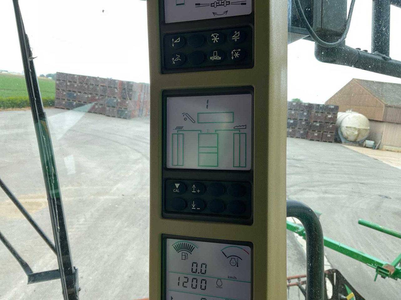 Combine harvester John Deere T670: picture 44 Combine harvester John Deere T670: picture 44
