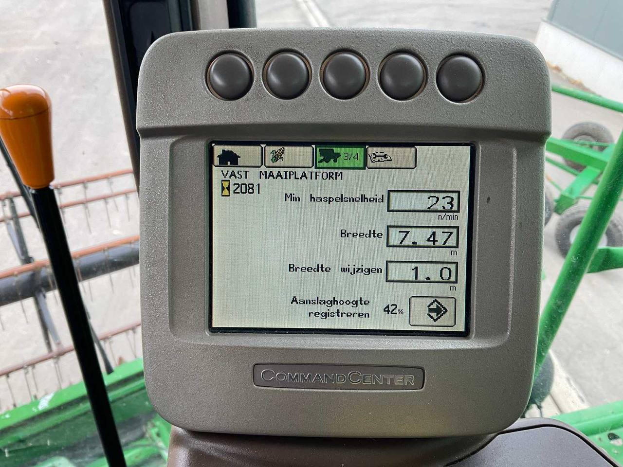 Combine harvester John Deere T670: picture 41 Combine harvester John Deere T670: picture 41