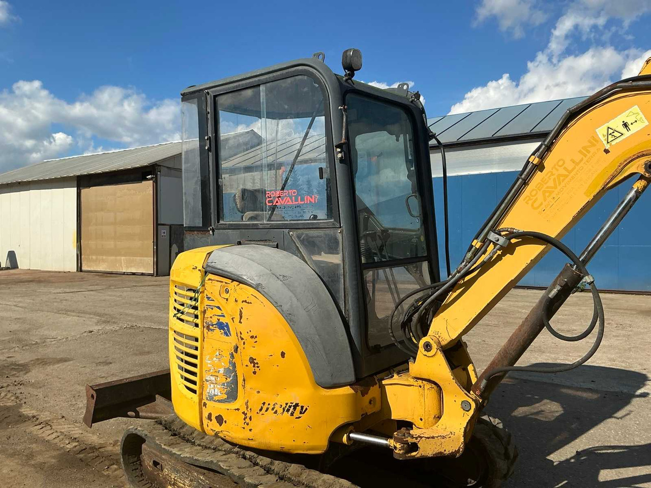 Mini excavator Komatsu PC 27 MR-2: picture 28